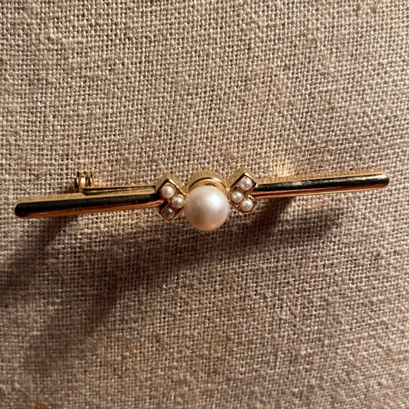 2 Vintage Pearl Brooches - Picture 3 of 8